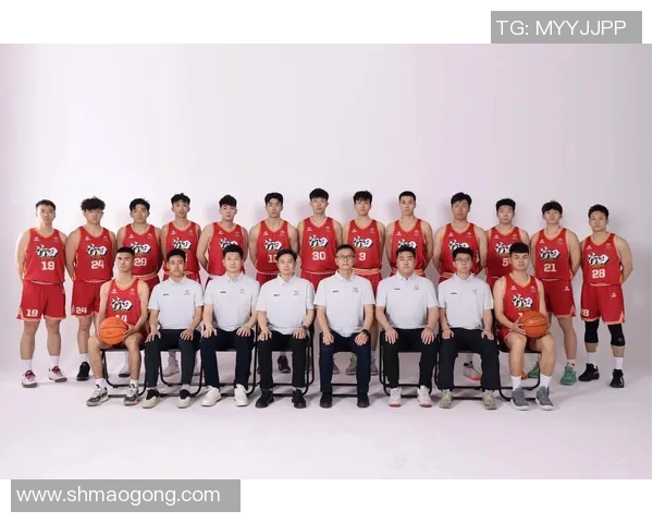 中国明星队对阵魔术队精彩对决展现篮球魅力与团队精神的巅峰之战